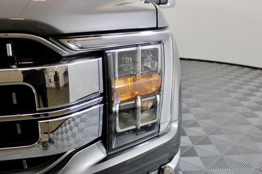 Used 2023 Ford F150 Lariat w/ FX4 Off-Road Package image 3
