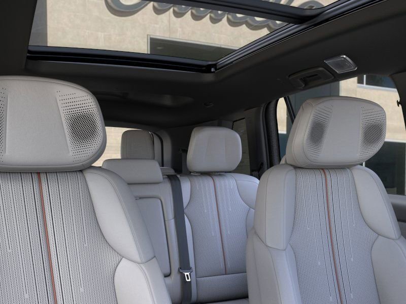 New 2026 Cadillac Vistiq Luxury image 24