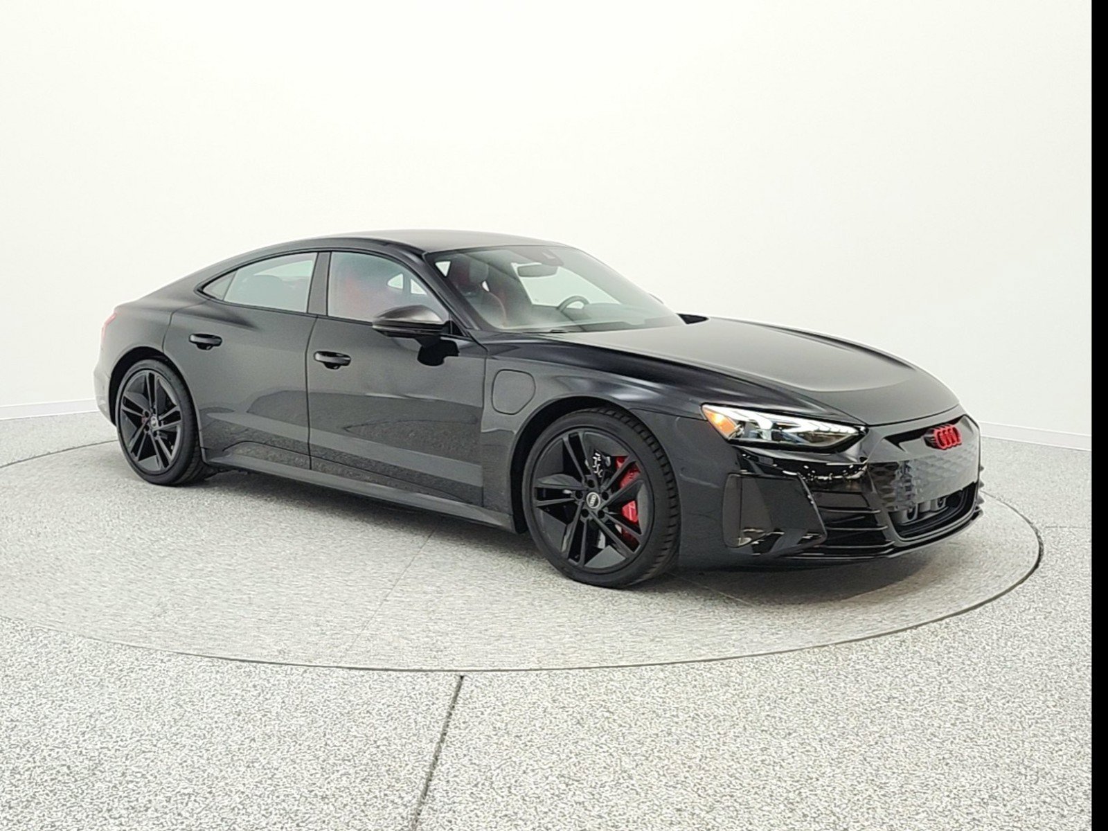 Used 2023 Audi RS e-tron GT image 3