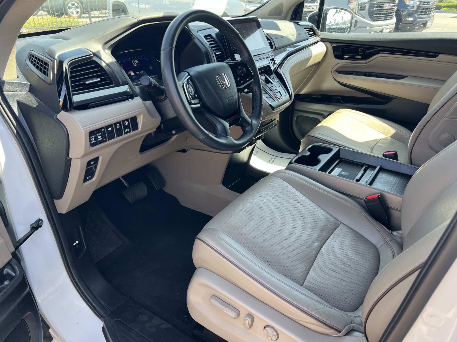 Certified 2024 Honda Odyssey Elite image 5