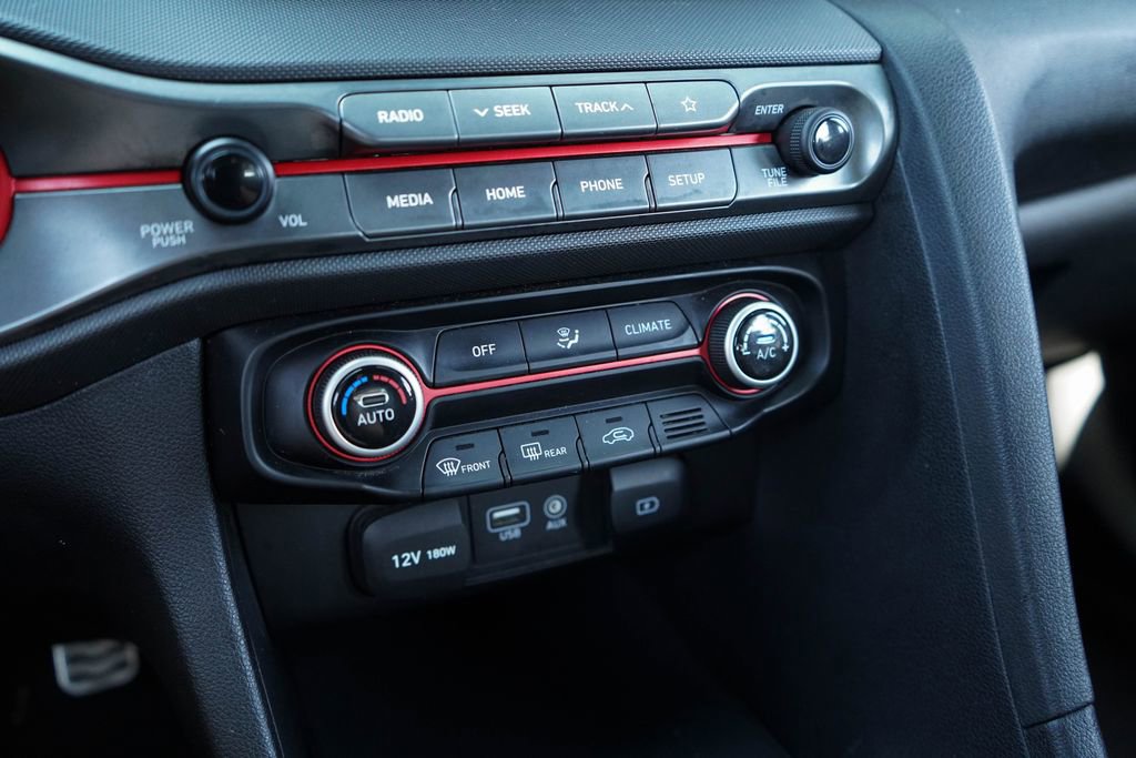 Used 2019 Hyundai Veloster Turbo image 23