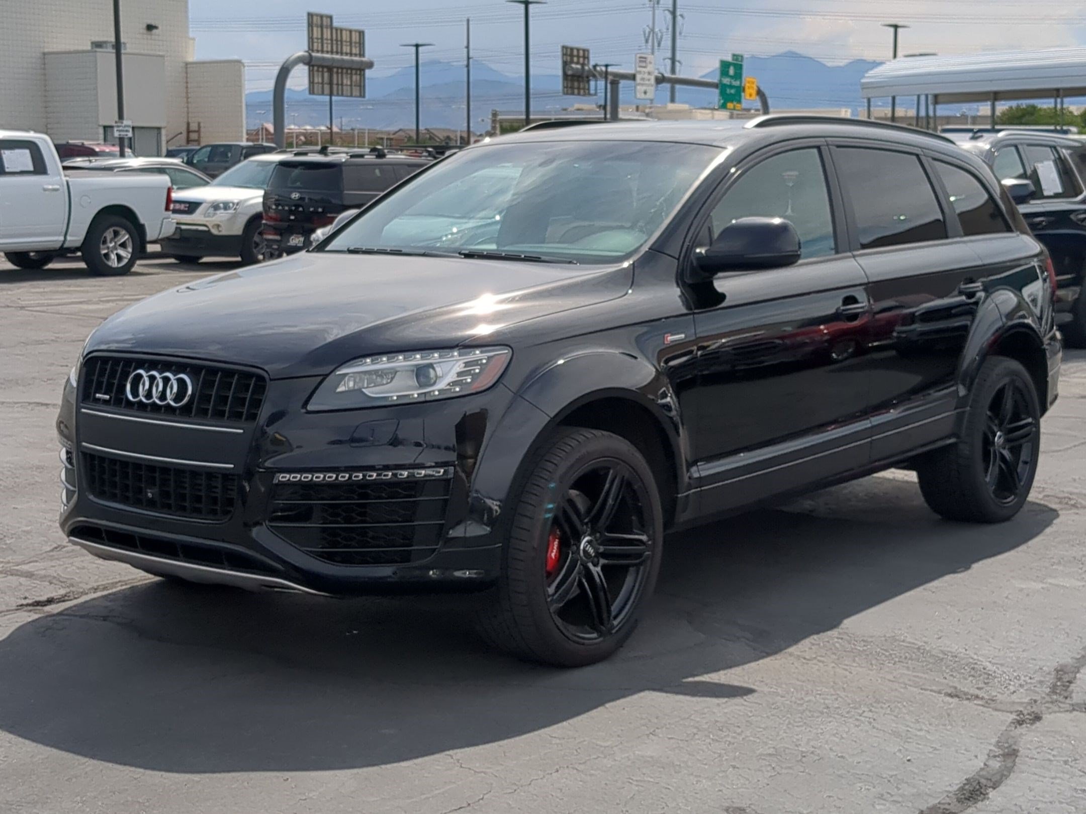 Used 2015 Audi Q7 3.0T S line Prestige w/ Sport Style Plus Package AWD/4WD image 10