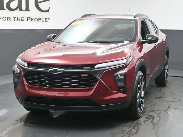 Used 2025 Chevrolet Trax RS FWD image 7