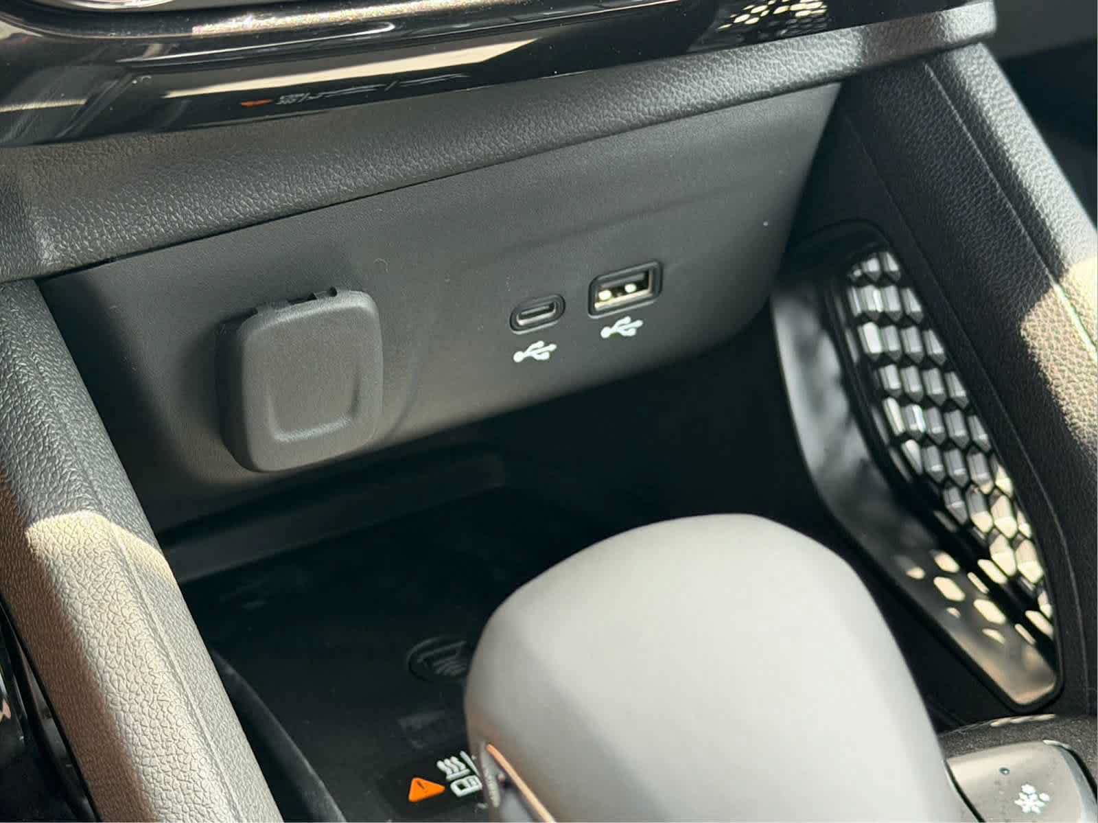 New 2026 Chevrolet TrailBlazer RS w/ Convenience Package FWD image 22