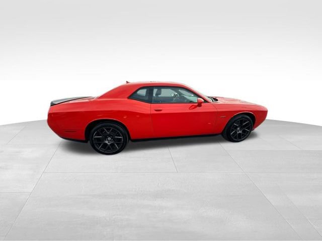 Used 2016 Dodge Challenger R/T w/ Driver Convenience Group image 24
