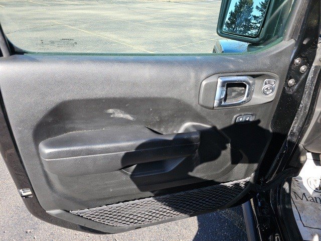 Used 2023 Jeep Wrangler Unlimited Rubicon 4xe image 20