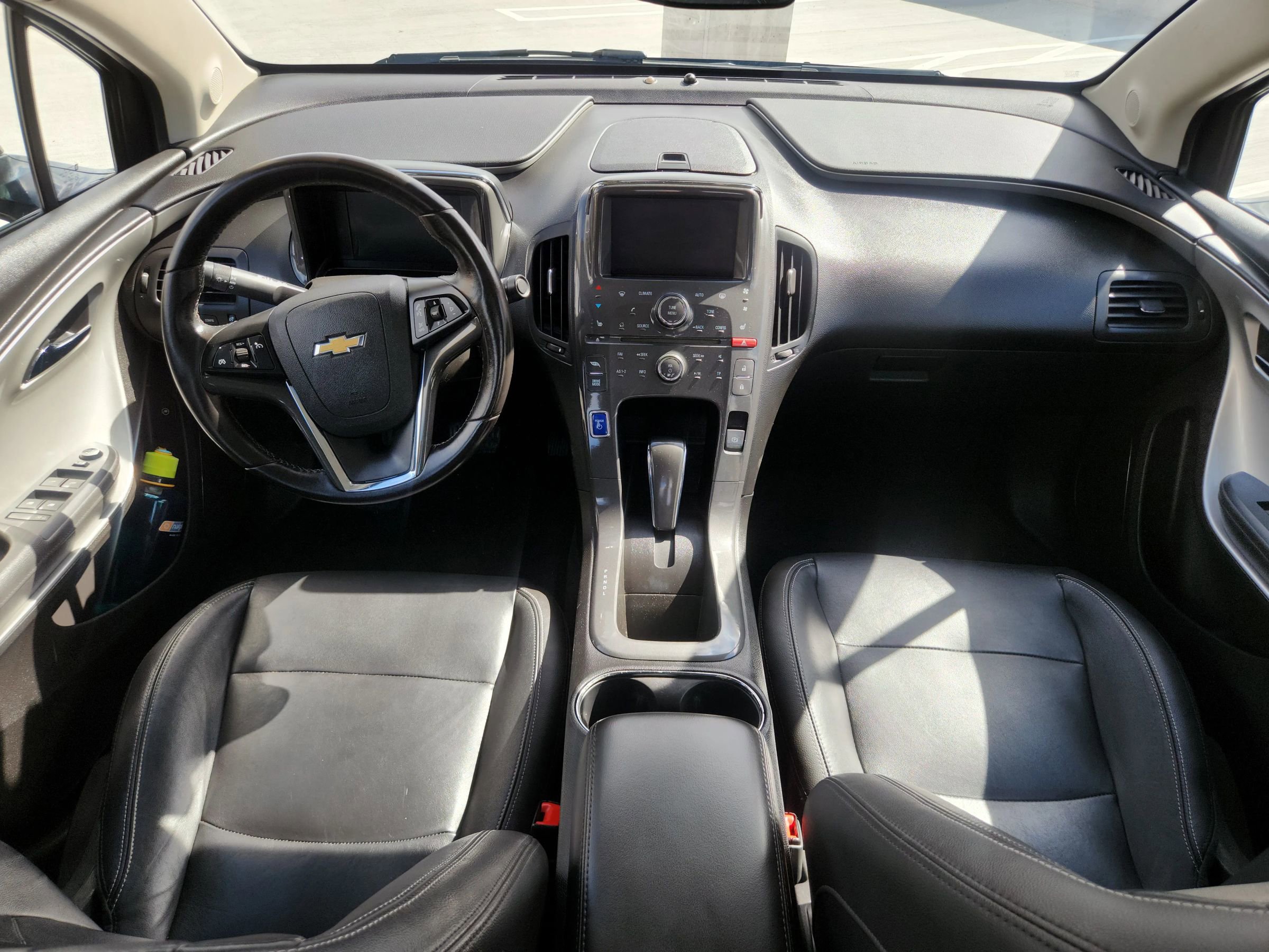 Used 2013 Chevrolet Volt Premium w/ Premium Trim Package FWD image 31