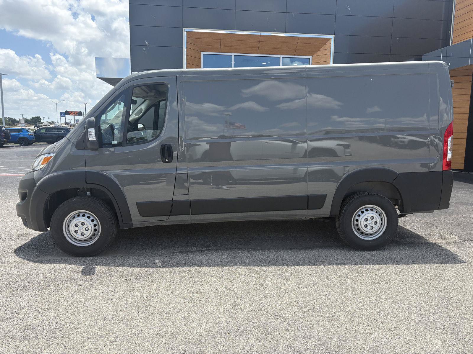 New 2026 RAM ProMaster 1500 w/ Convenience Group FWD image 2