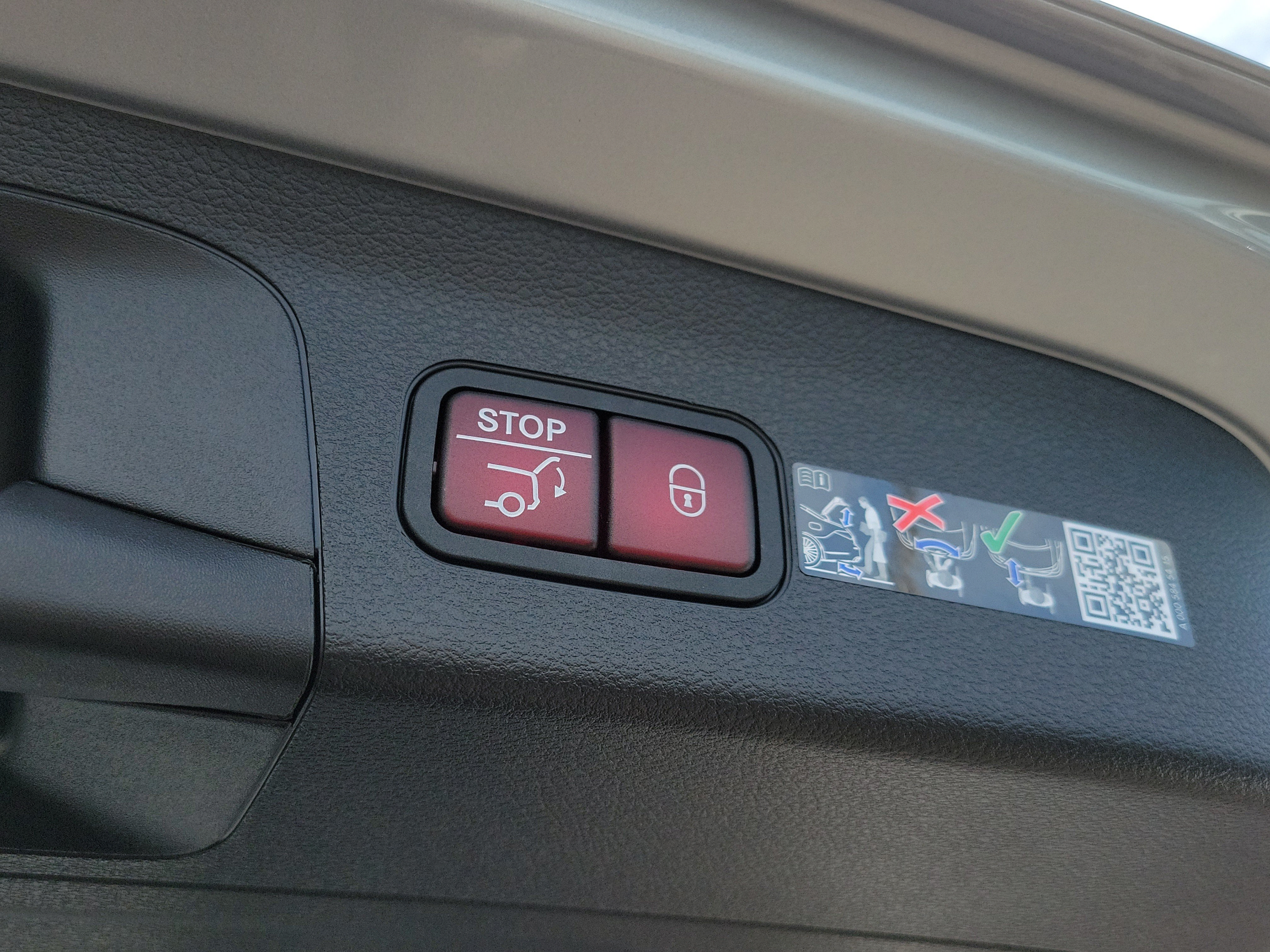 New 2026 Mercedes-Benz GLS 450 4MATIC image 6