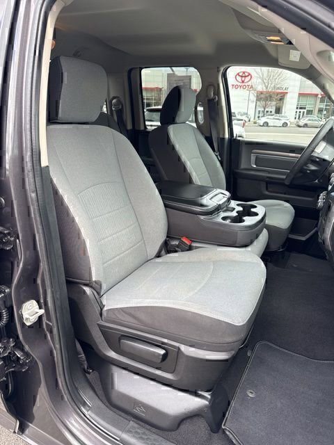 Used 2024 RAM 1500 Classic SLT AWD/4WD image 12
