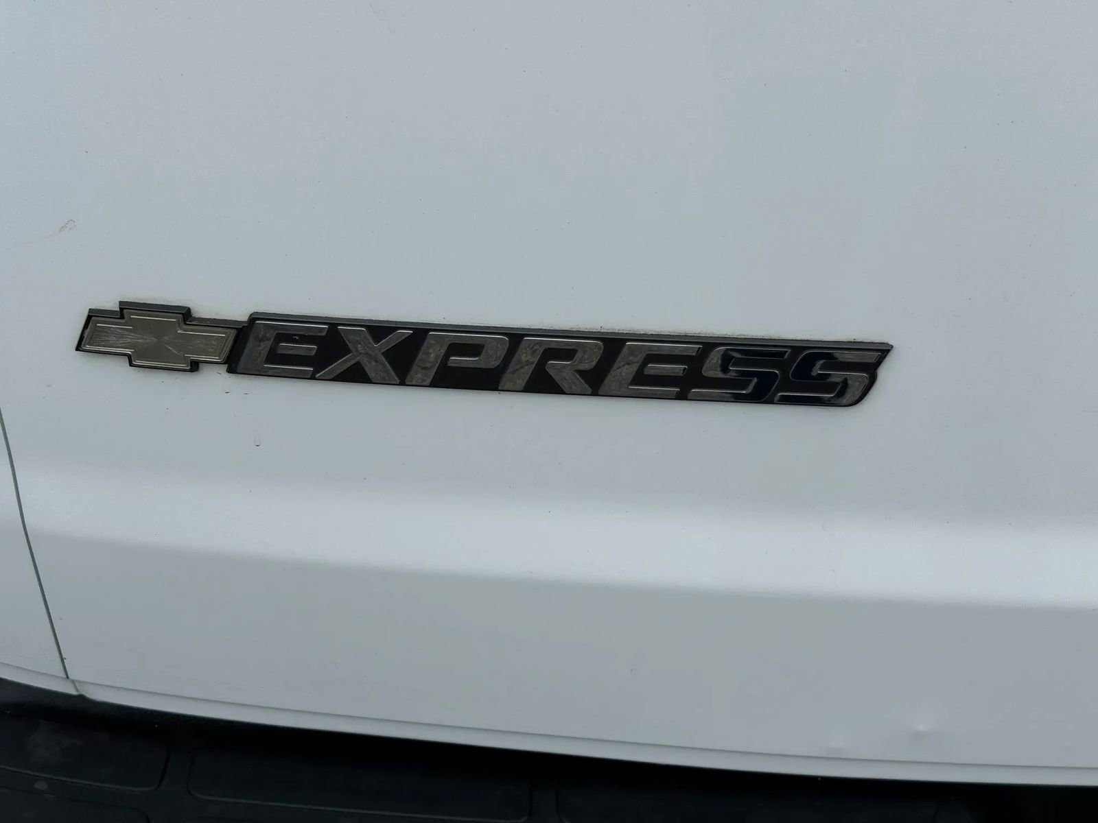 Used 2020 Chevrolet Express 3500 LS RWD image 7