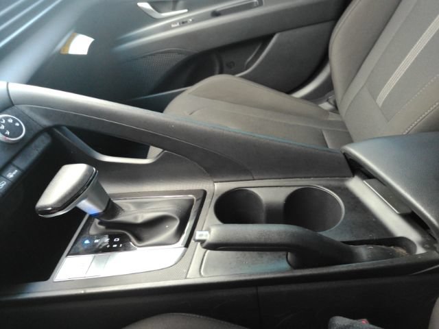 Used 2026 Hyundai Elantra SE FWD image 37