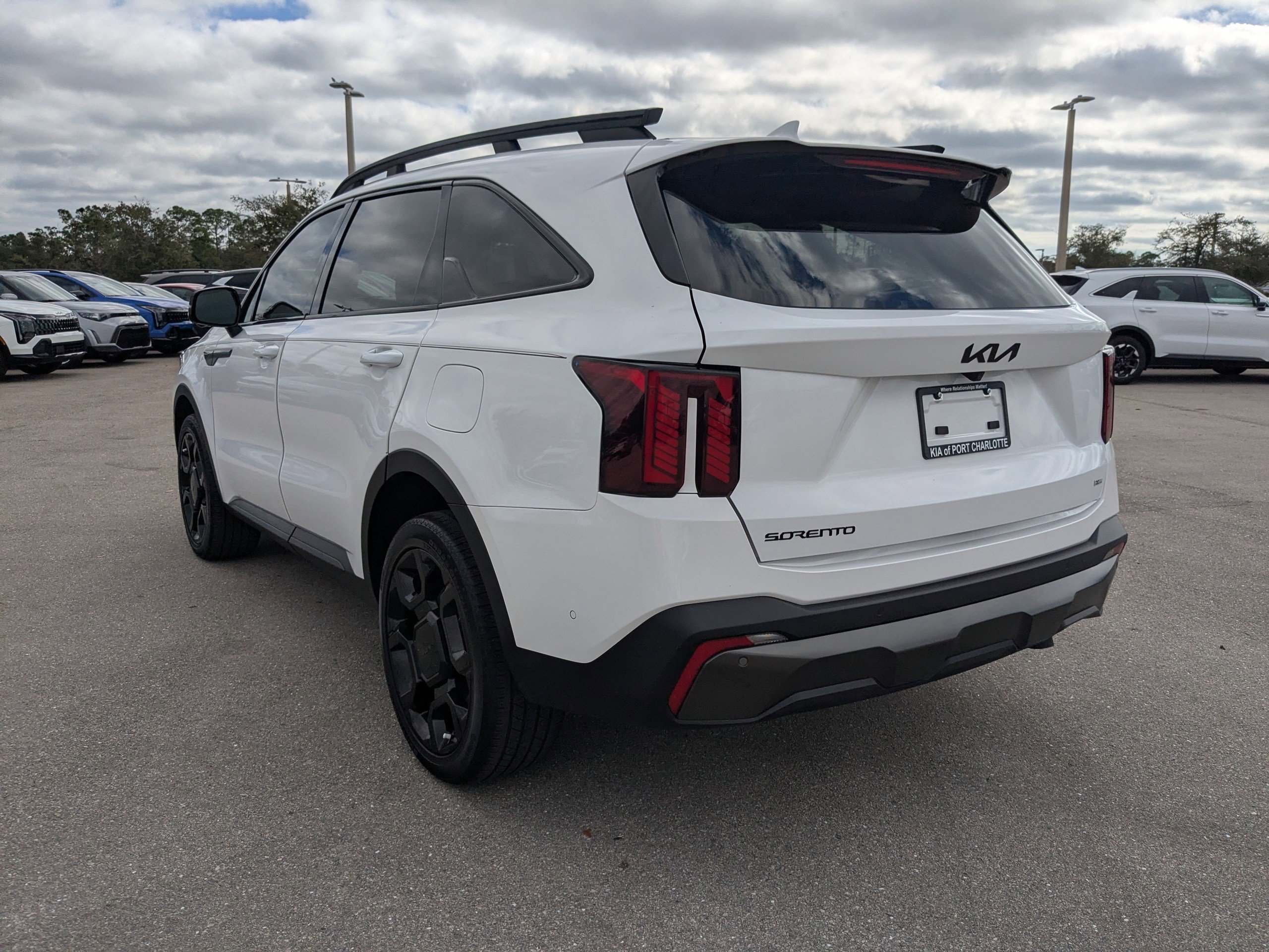 Certified 2025 Kia Sorento SX image 7