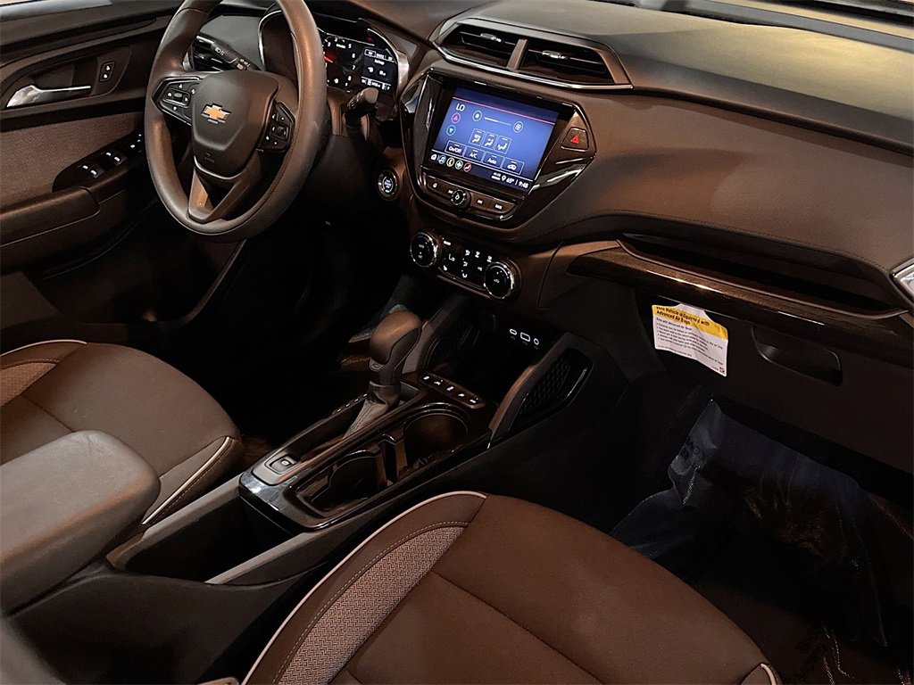Used 2023 Chevrolet TrailBlazer LT w/ Convenience Package image 28