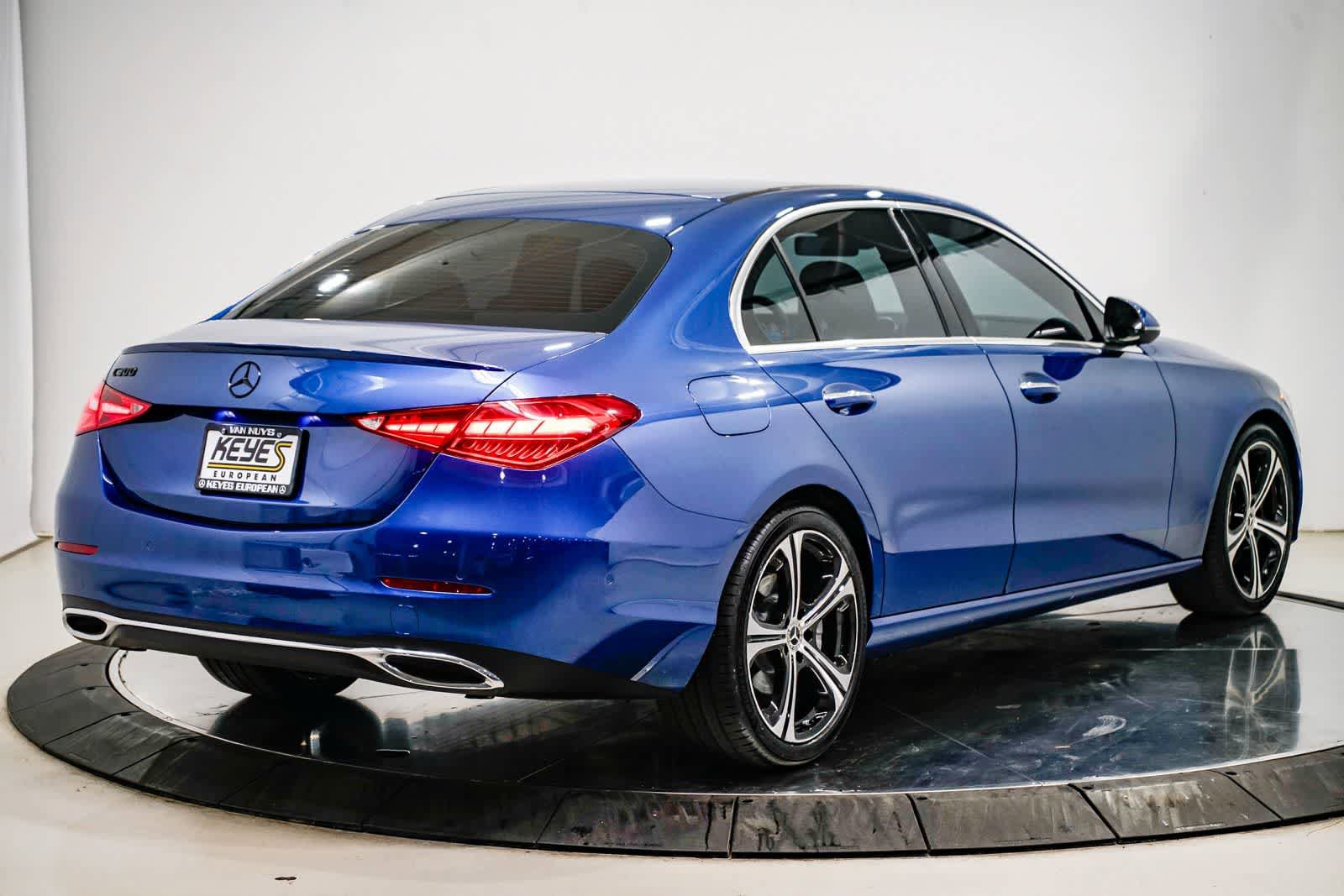 Used 2023 Mercedes-Benz C 300 Sedan image 4