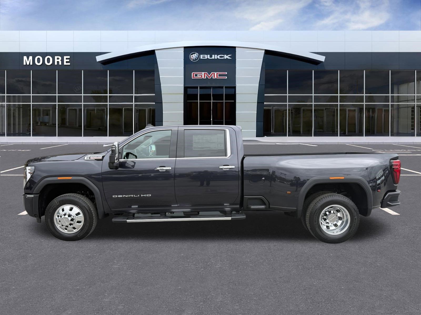 New 2026 GMC Sierra 3500 Denali w/ Denali Reserve Package AWD/4WD image 8