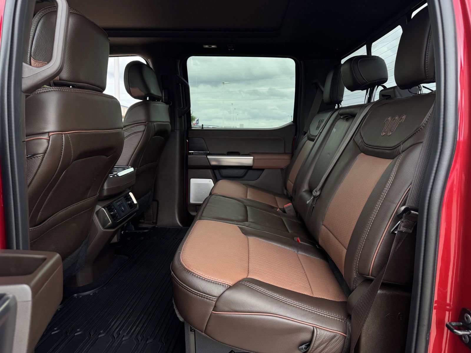 Used 2025 Ford F150 King Ranch w/ FX4 Off-Road Package image 30