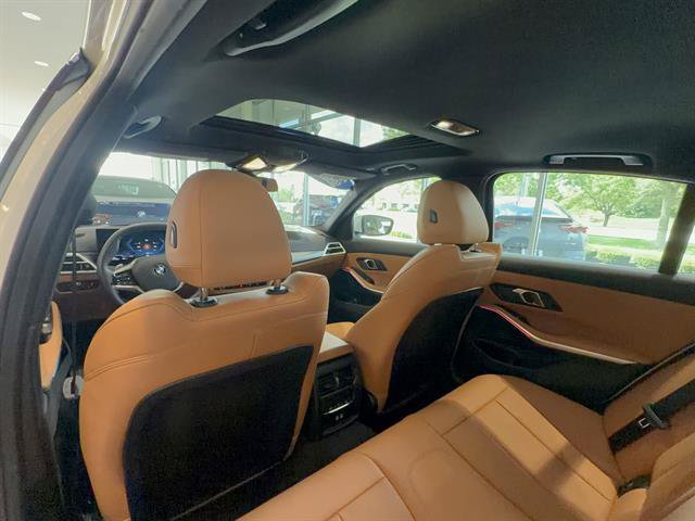New 2025 BMW 330i xDrive Sedan w/ Premium Package AWD/4WD image 47