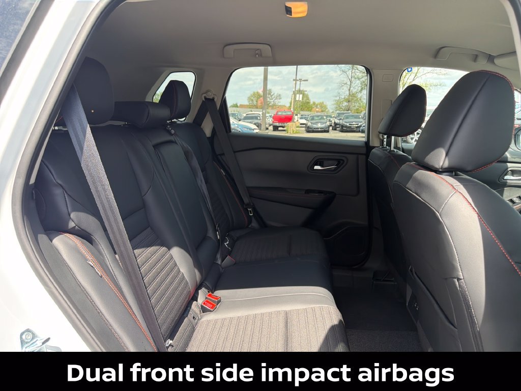 Certified 2026 Nissan Rogue SV AWD/4WD image 32