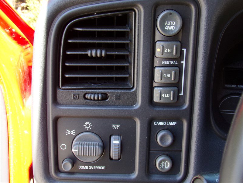 Used 2000 Chevrolet Silverado 1500 LS w/ Off-Road Chassis Pkg image 34