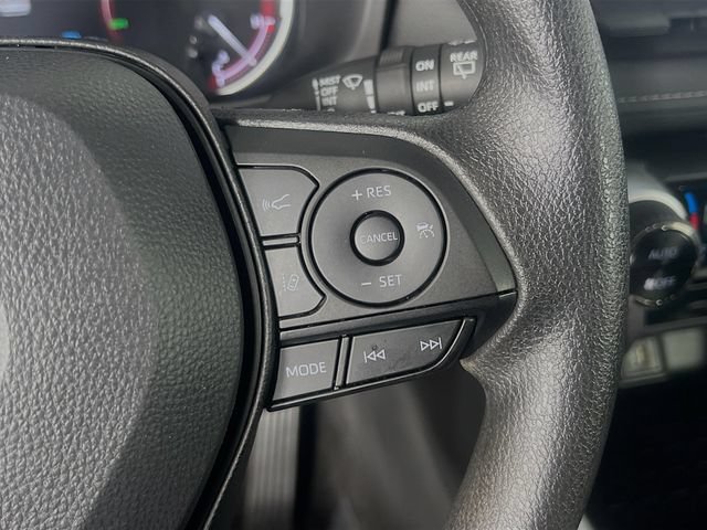 Used 2025 Toyota RAV4 XLE w/ Convenience Package FWD image 18