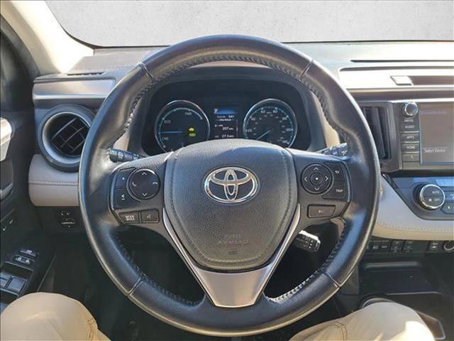 Used 2017 Toyota RAV4 Limited w/ Carpet Mat Package image 20