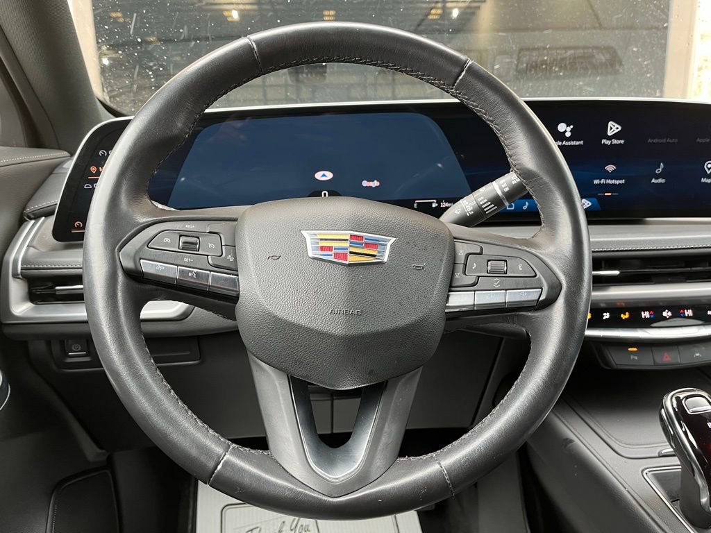 Used 2024 Cadillac XT4 Premium Luxury image 21
