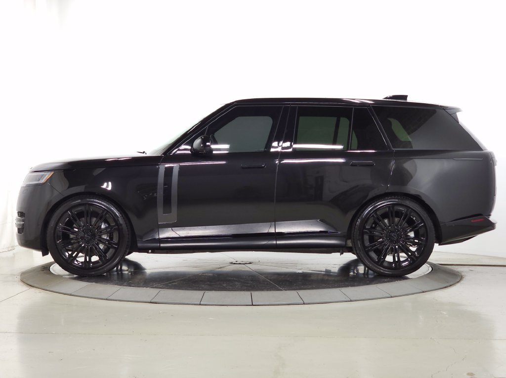 Certified 2026 Land Rover Range Rover SE AWD/4WD image 2