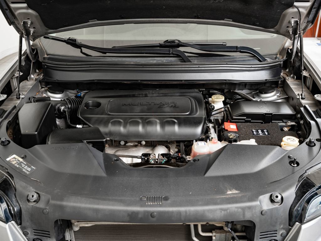 Used 2019 Jeep Cherokee Latitude w/ Popular Appearance Group image 42