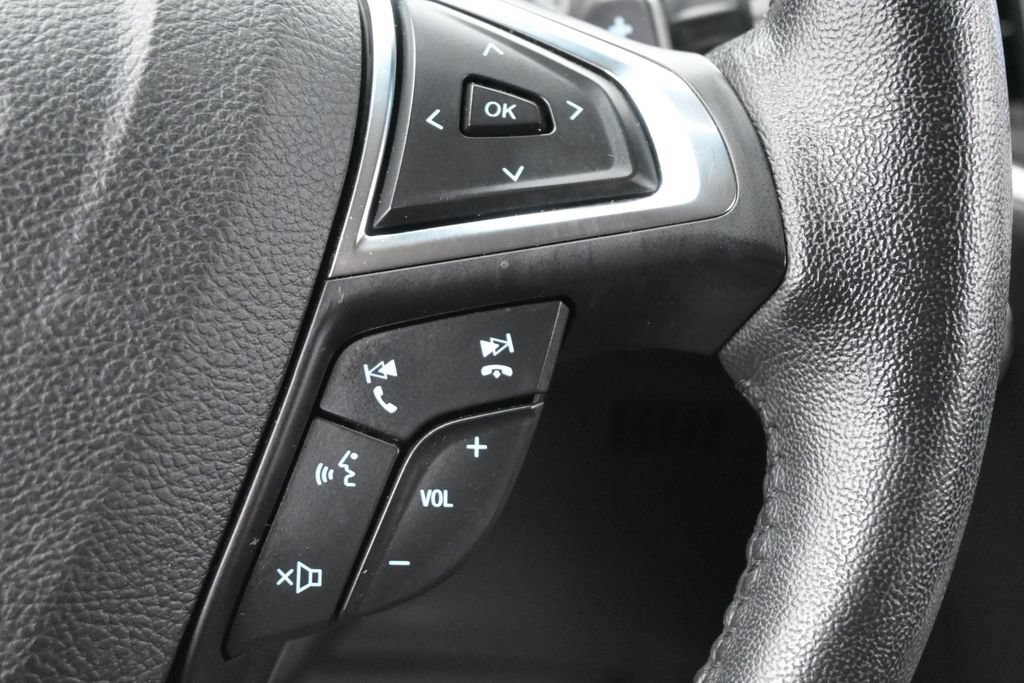 Used 2018 Ford Edge SEL w/ Equipment Group 201A FWD image 6