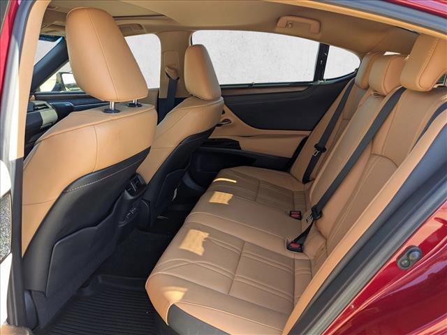 Used 2023 Lexus ES 300h Ultra Luxury w/ Accessory Package (Z2) image 20