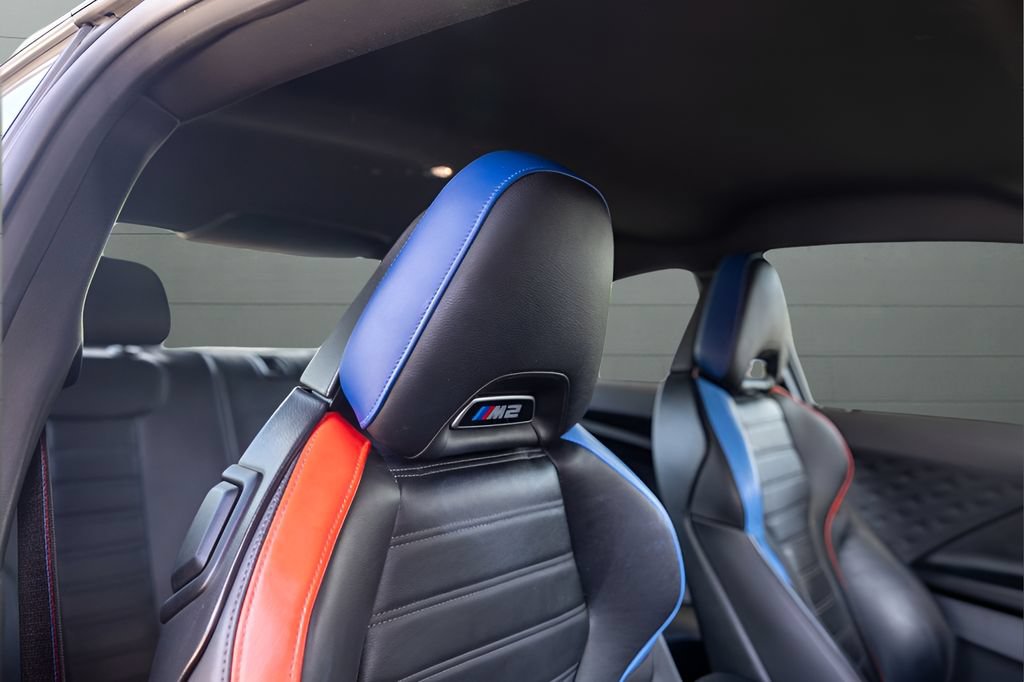 Used 2023 BMW M2 w/ Lighting Package RWD image 52