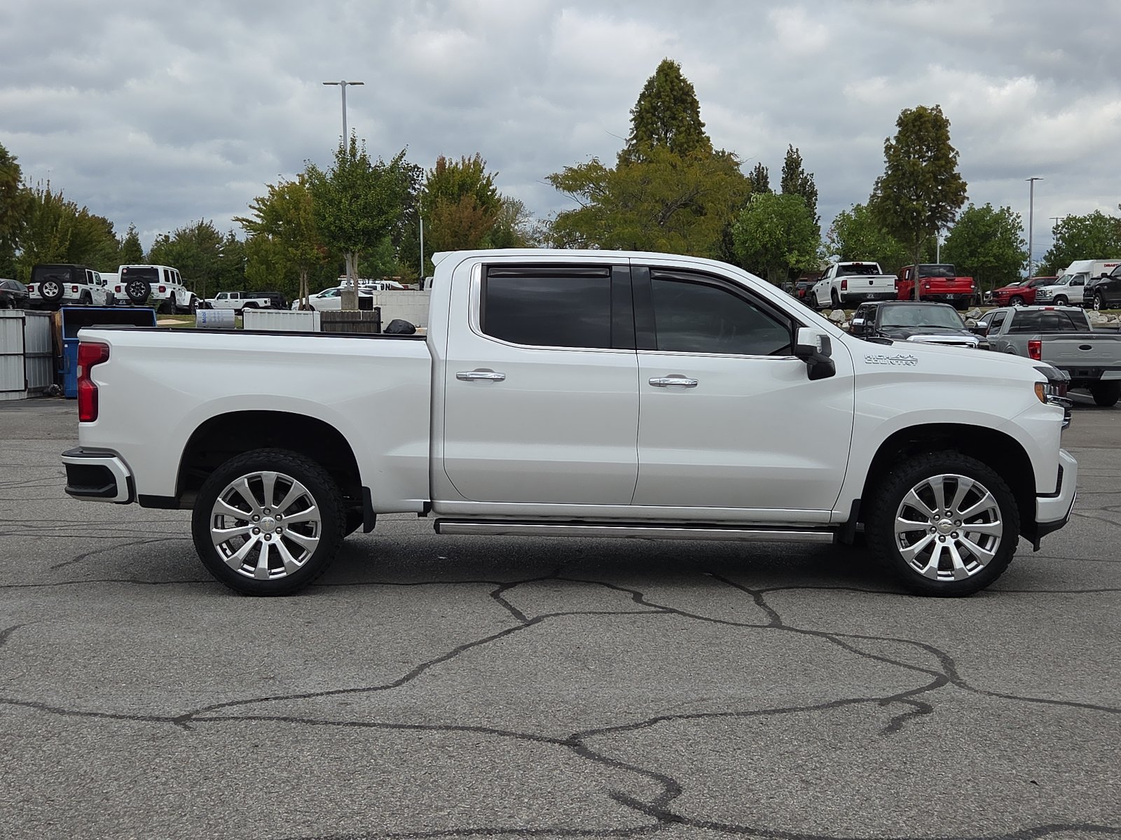 Certified 2021 Chevrolet Silverado 1500 High Country w/ Technology Package AWD/4WD image 15