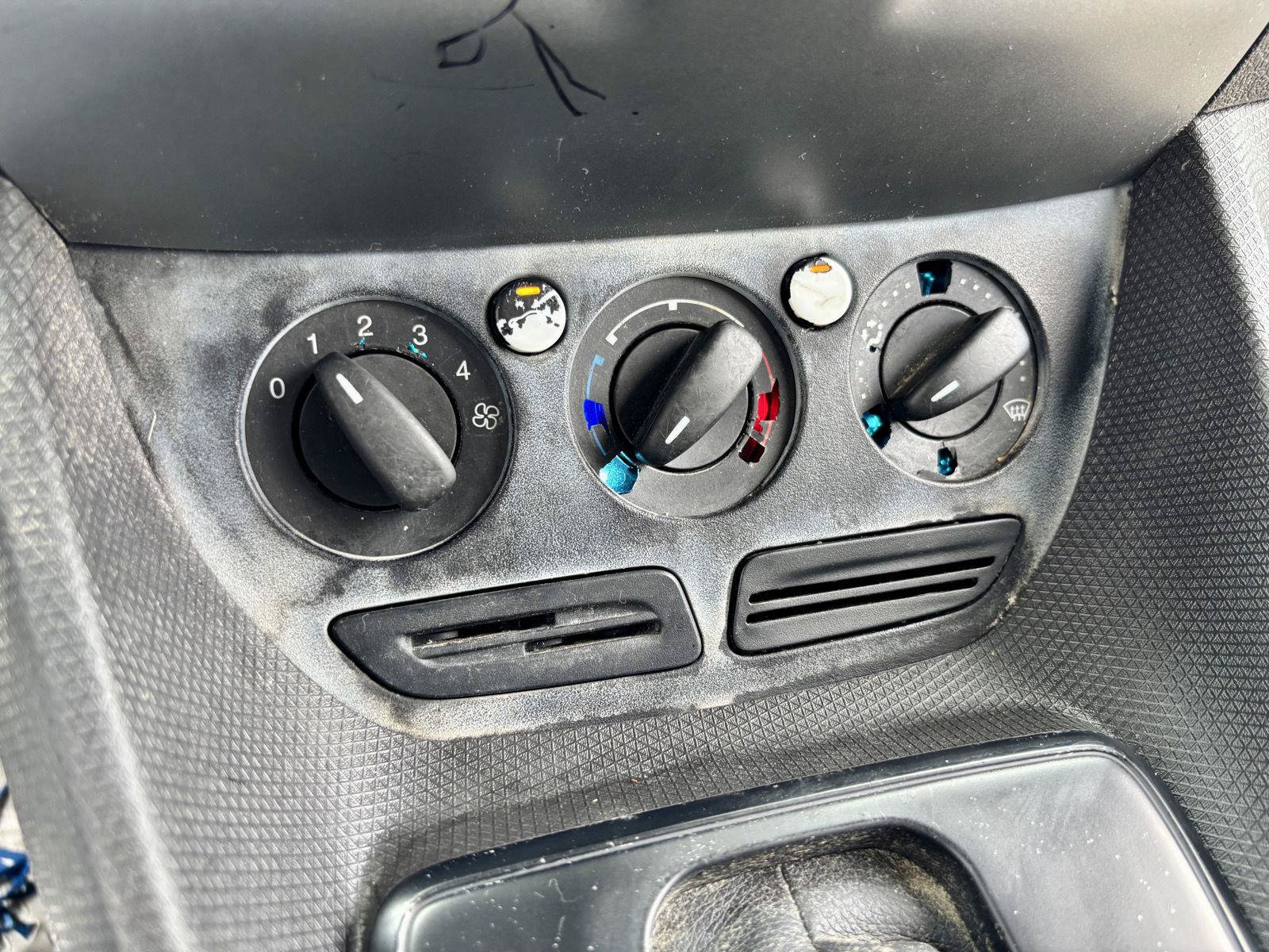 Used 2016 Ford Transit Connect XL FWD image 27