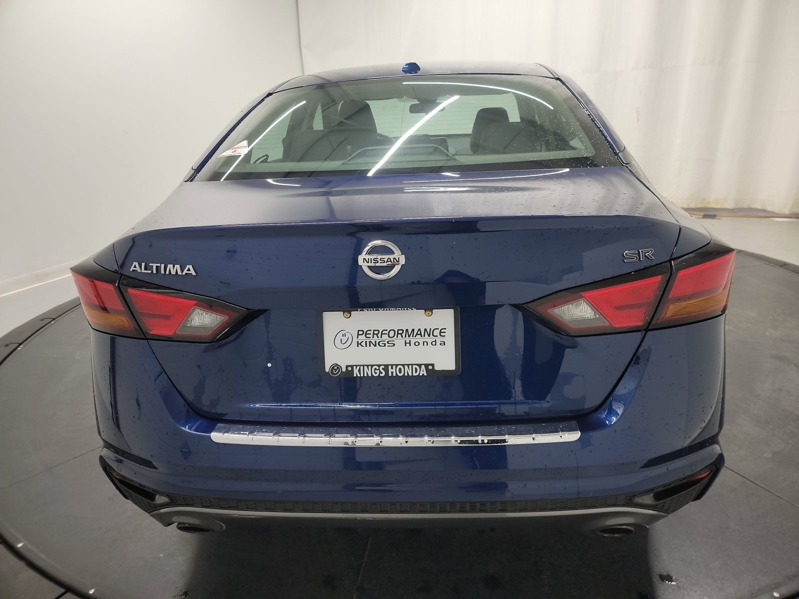 Used 2020 Nissan Altima 2.5 SR w/ Premium Package image 8