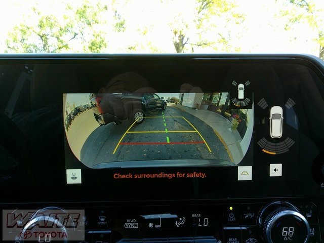 Used 2023 Toyota Highlander Limited image 18