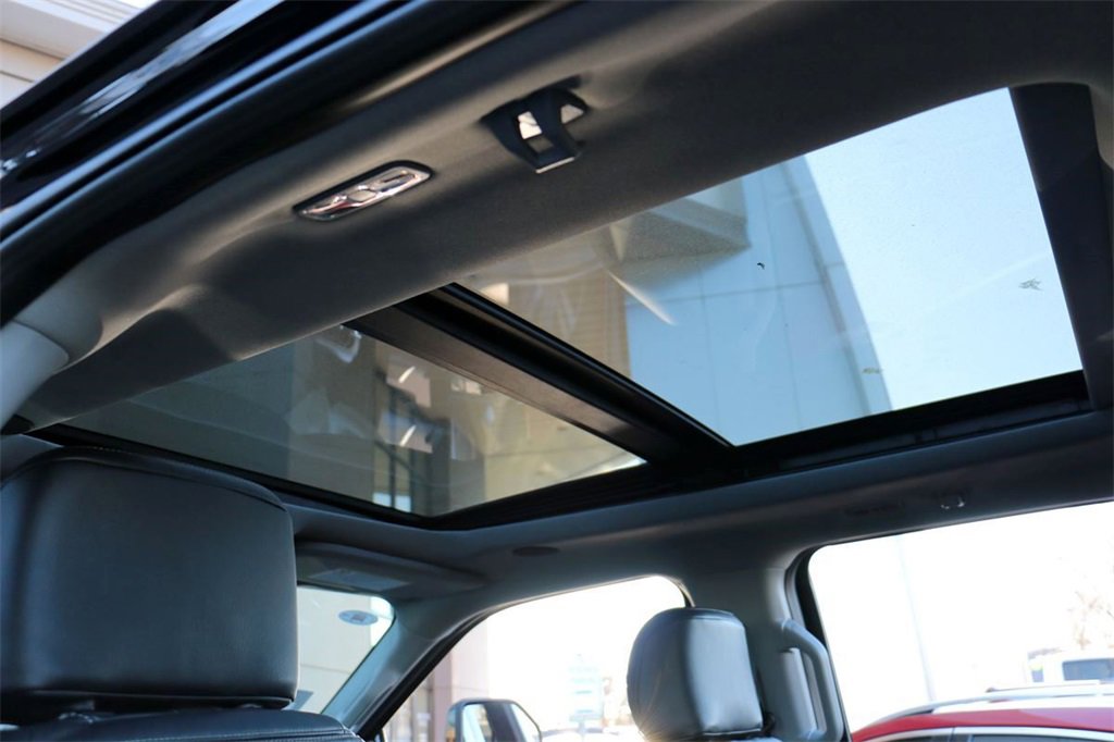 New 2026 Ford F350 Lariat w/ Black Appearance Package image 26