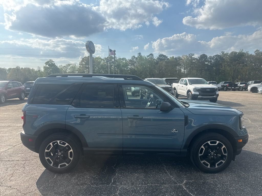 Used 2023 Ford Bronco Sport Outer Banks w/ Tech Package image 22