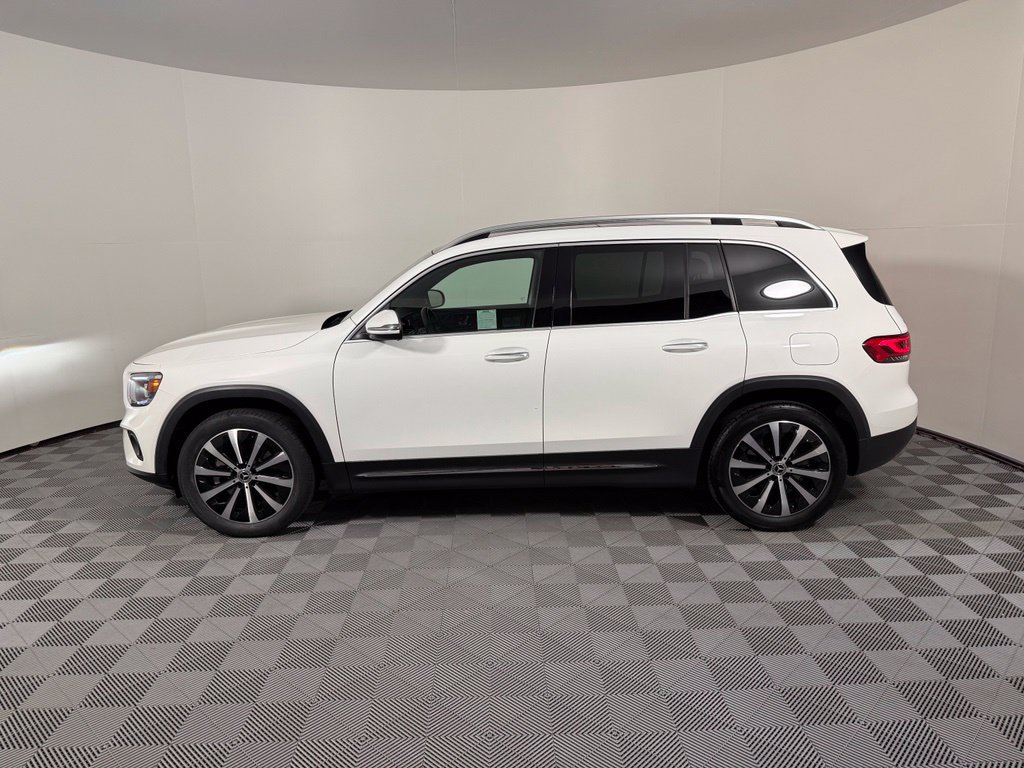 Certified 2023 Mercedes-Benz GLB 250 4MATIC w/ Premium Package image 2