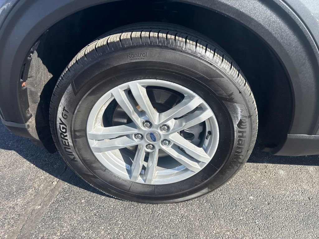 Used 2023 Ford Explorer XLT w/ Equipment Group 202A image 24
