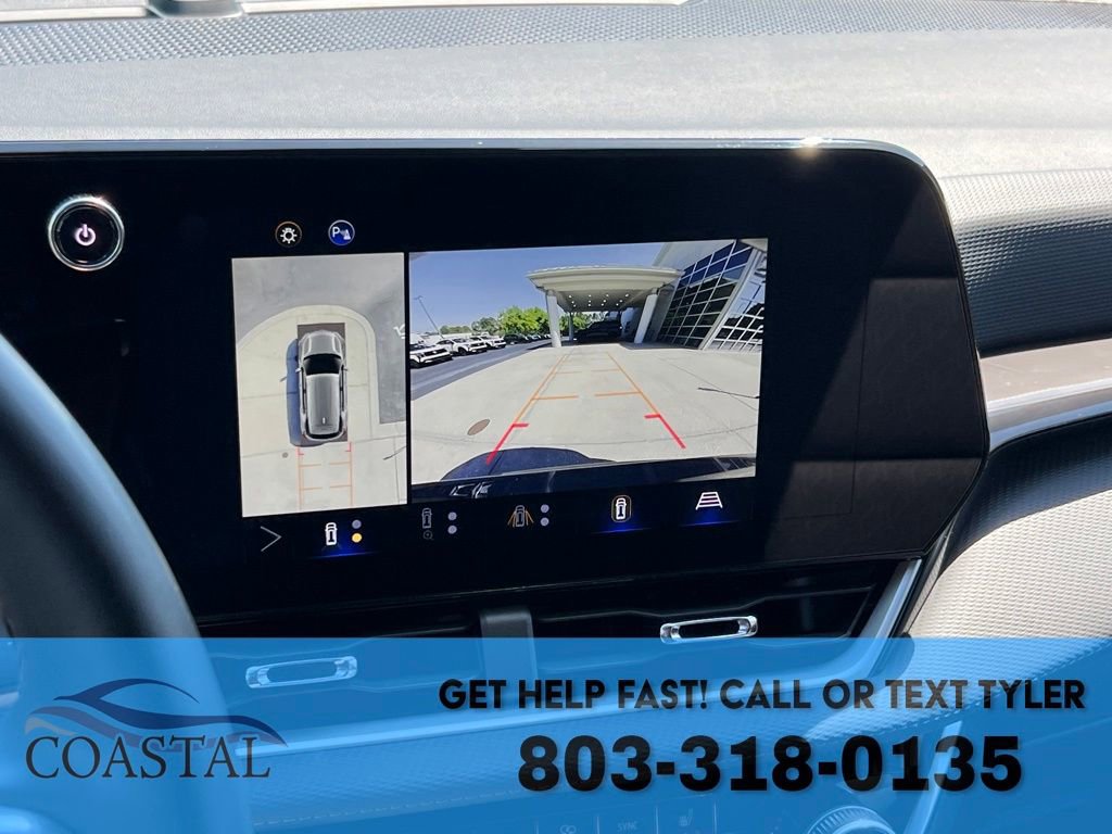 Used 2025 Chevrolet Equinox LT w/ Convenience Package II image 43