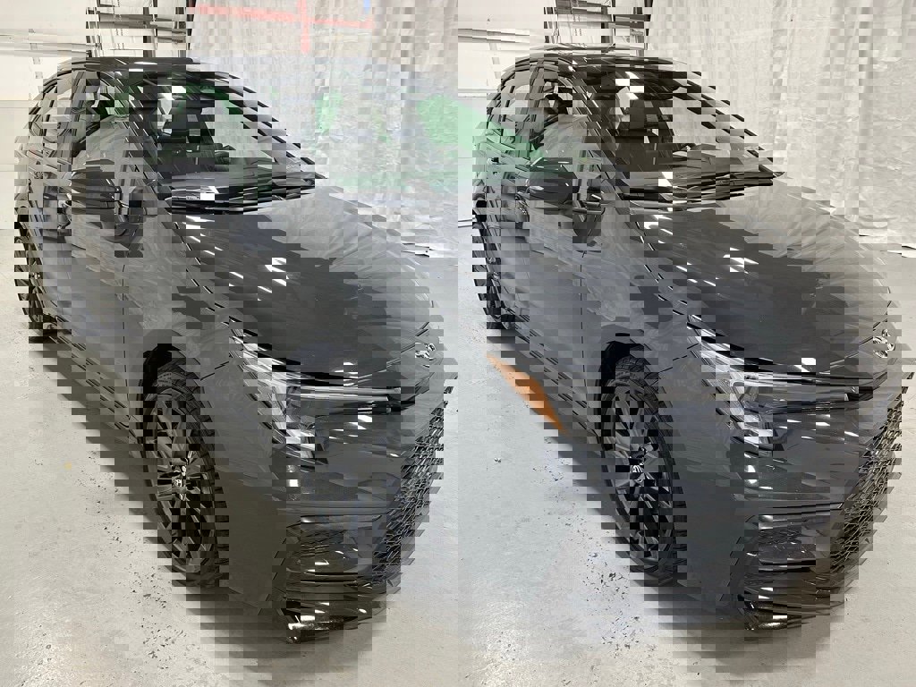 Used 2025 Toyota Corolla XSE image 1