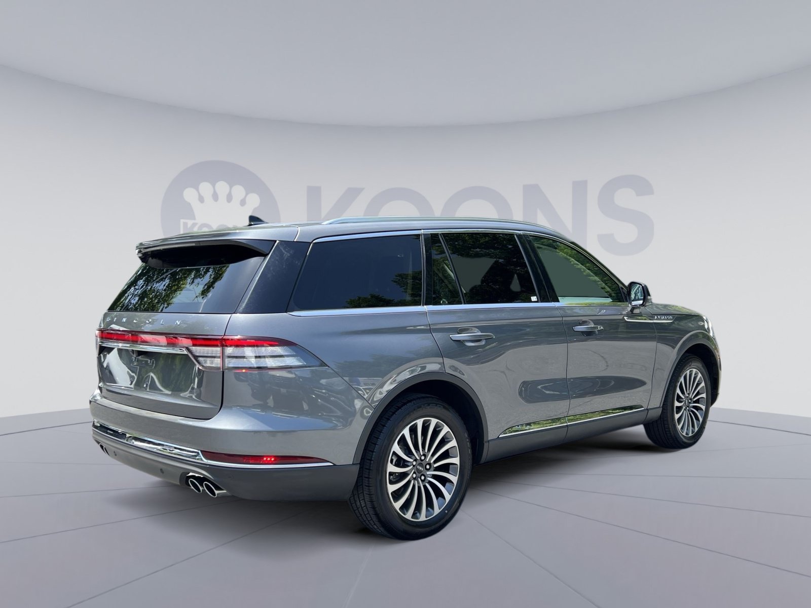 Used 2024 Lincoln Aviator Reserve AWD/4WD image 11
