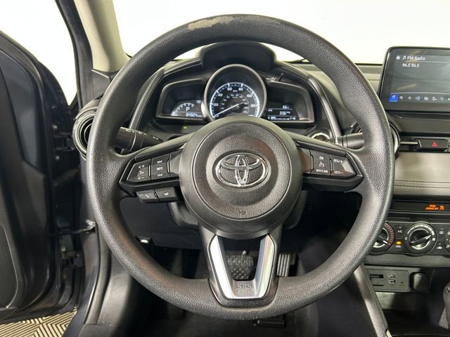Used 2019 Toyota Yaris L image 15