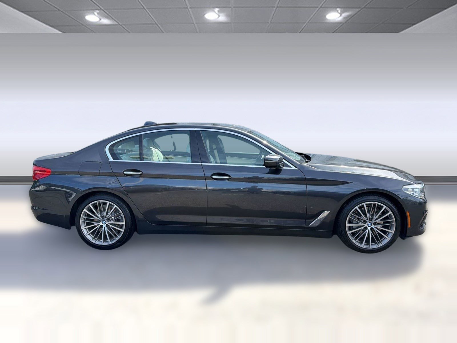 Used 2018 BMW 530i image 8