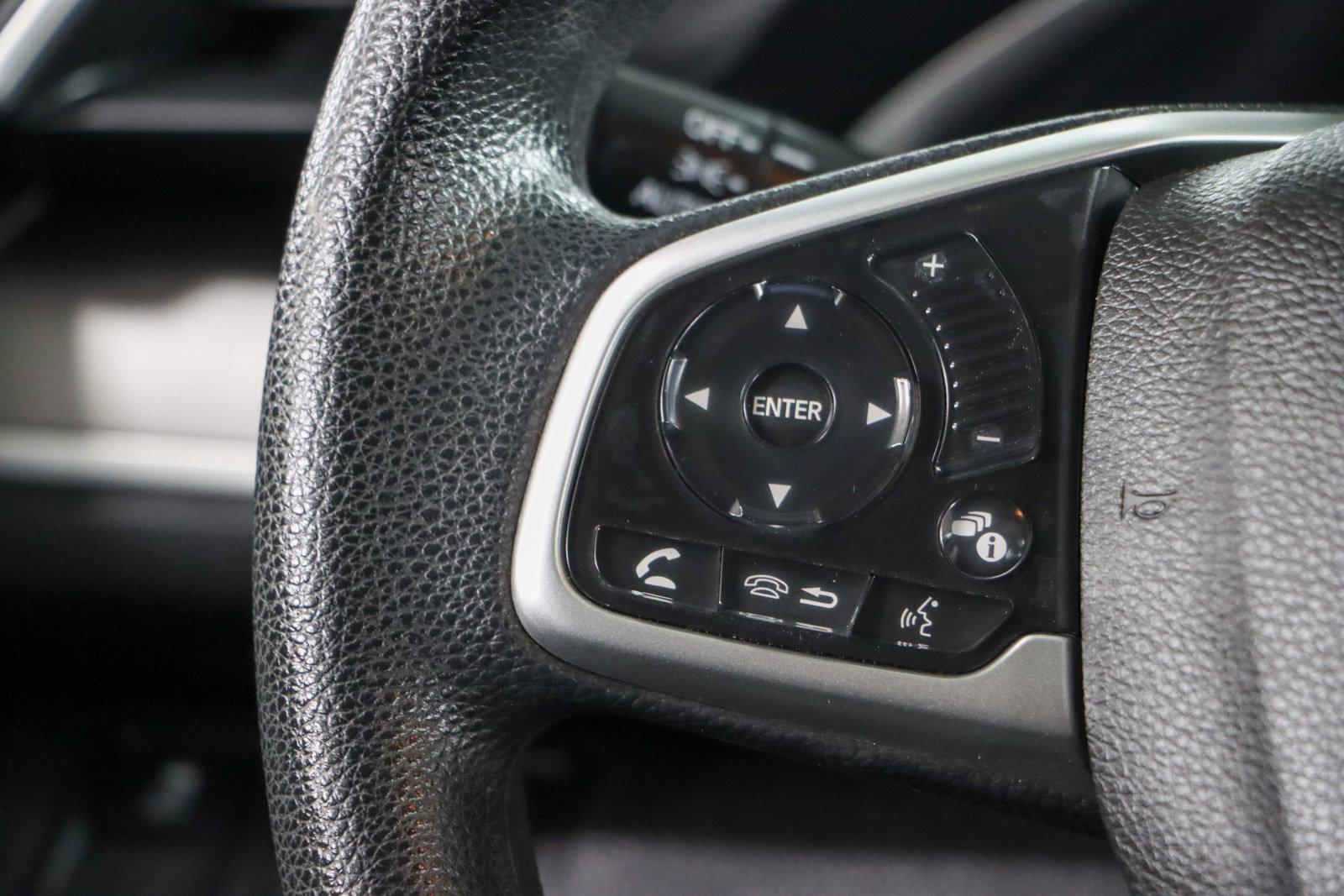 Used 2018 Honda Civic EX image 13