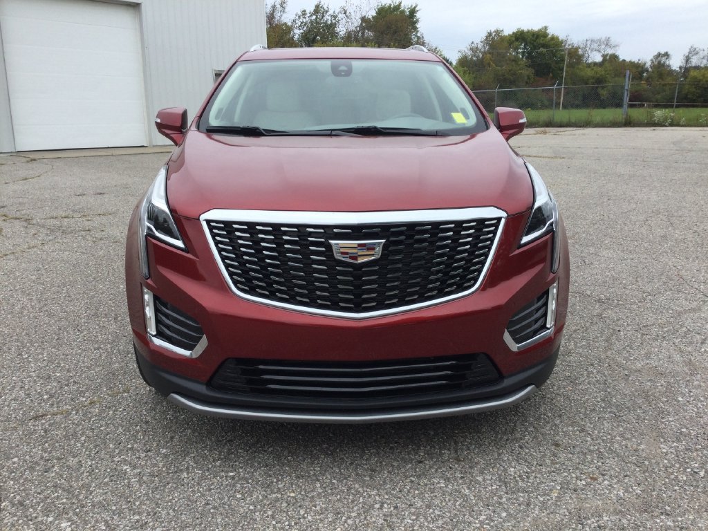 Used 2024 Cadillac XT5 Premium Luxury w/ LPO, Floor Liner Package FWD image 2
