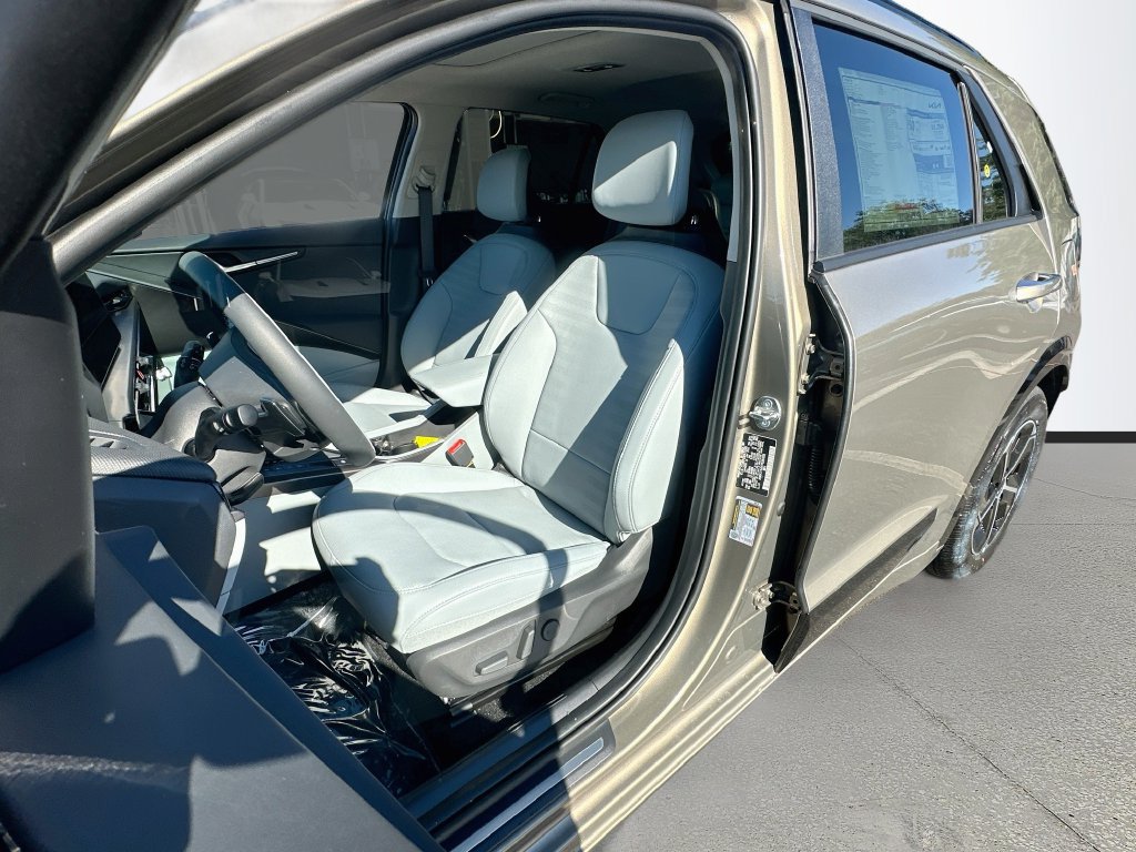 New 2027 Kia Niro FWD image 22