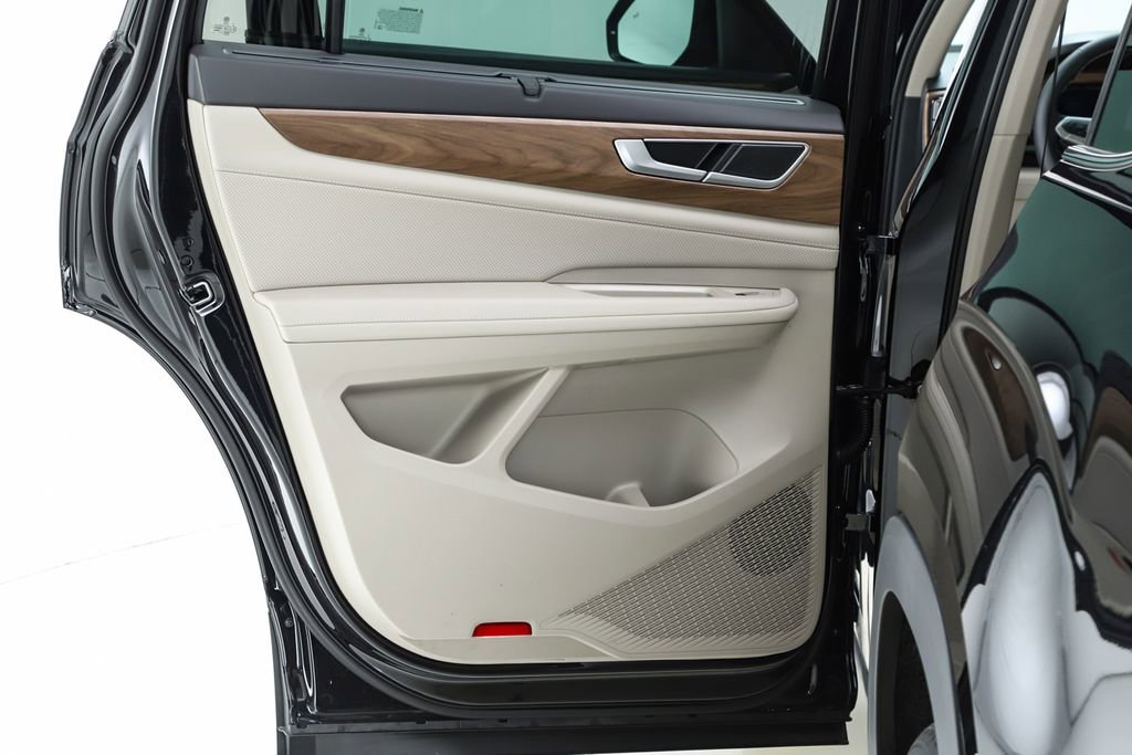 New 2026 Volkswagen Atlas SE image 17