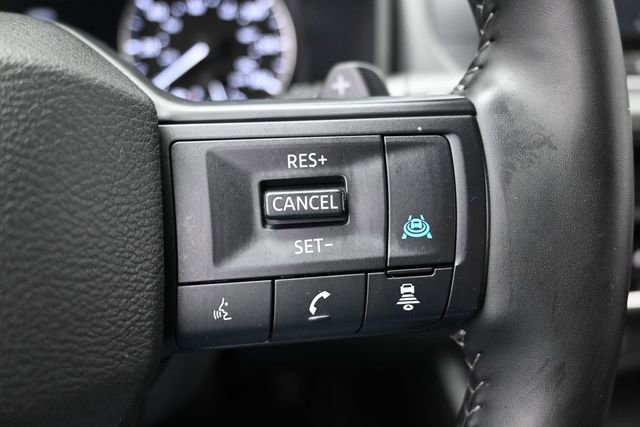 Used 2025 Nissan Rogue SV AWD/4WD image 30